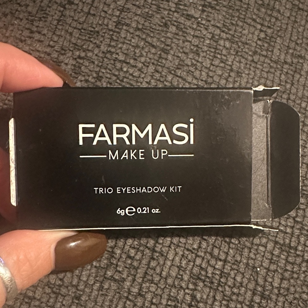 Farmasi Trio Eyeshadow Kit - Classic Collection